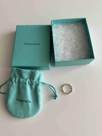 Оригинальное кольцо Tiffany and Co.