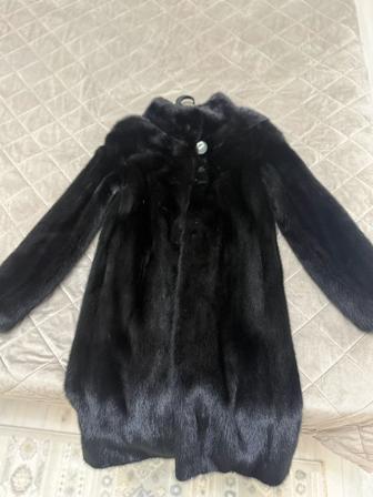 Продаю шубу одевала 1 раз