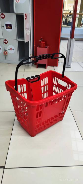Продам корзину на роликах