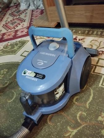 Пылесос Самсунг.