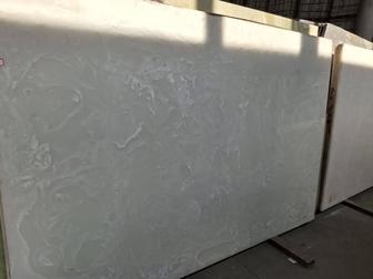 Мрамор различных размеров и цветов