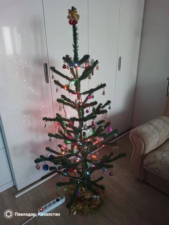 Ёлка искусственная