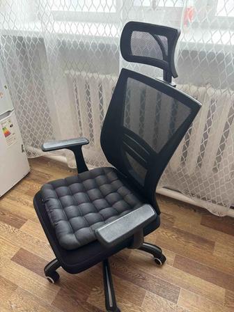 Продам кресло компьютерное