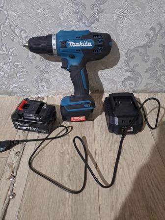 Дрель Шуруповерт Makita в комплекте,