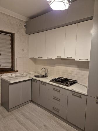 Продам кухонный гарнитур