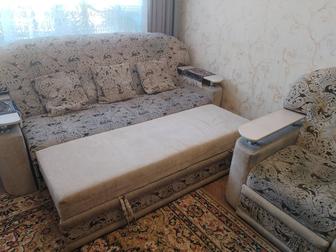 Продам диван и кресло