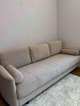 Продам стильный розовый диван в отличном состоянии!