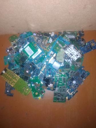 Продам платы от телефонов