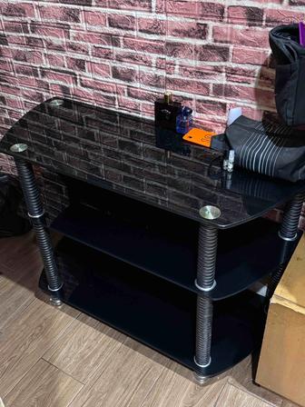 Продаю столик