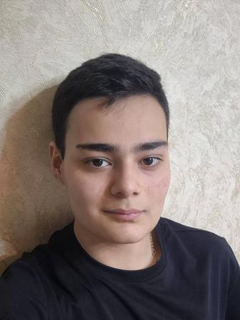 Официант / официантка