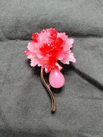 Продам броши