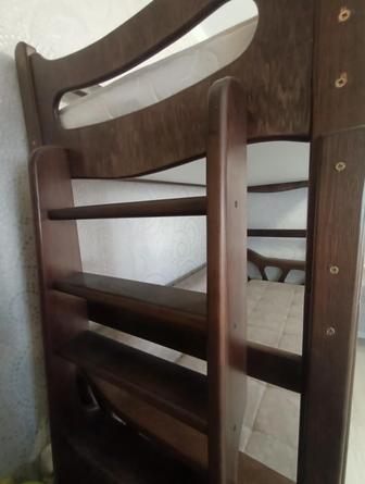 Продам 3х-местный ,2х-ярусный диван-кровать