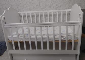 Продам детскую кровать в идеальном состоянии