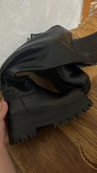 продам ботфорты,надевала только 1раз