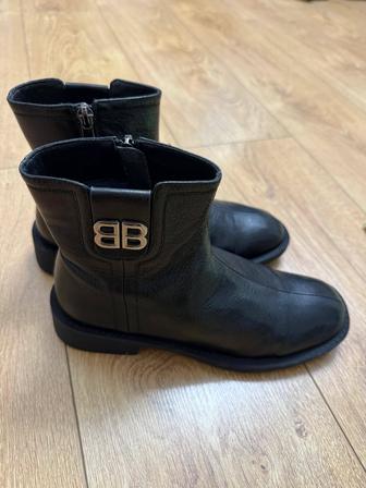 Кожаные черные ботинки, новые