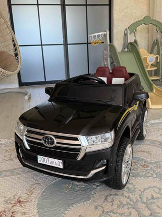 Продам электромашинку