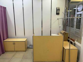 ресепшн и тумбы для бутика