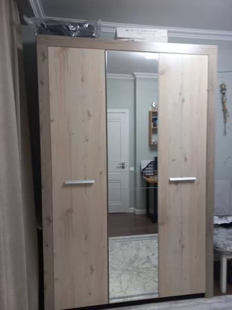 Продам шкаф