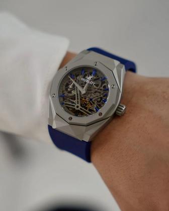 Hublot новые часы