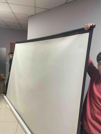 Экран для проектора