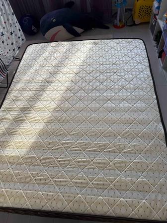 Продам матрас 160/2