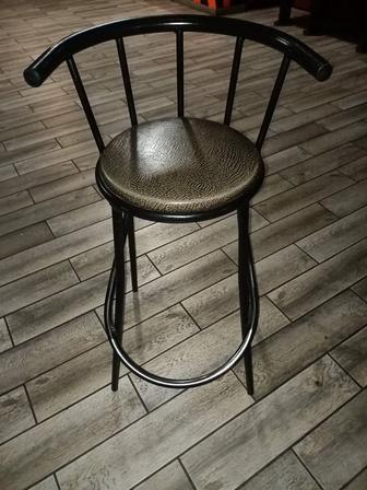 Продам барные стулья