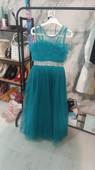 Продам платье на девочку