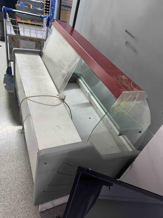 Витринный холодильник