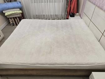 Продам двуспальный матрас