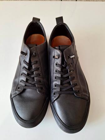 Ботинки демисезонные р.40