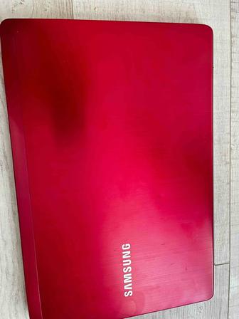 Ноутбук Samsung 530U