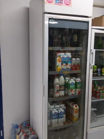 Витринный холодильник б/у