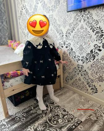 Платья