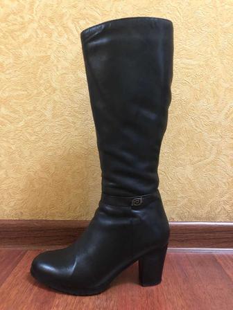 Женские зимние сапоги