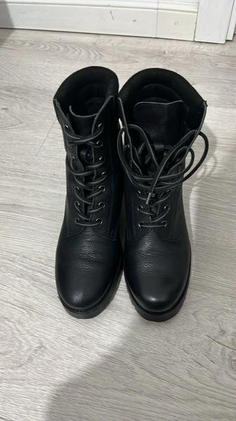 Ботинки кожаные
