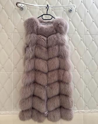 Меховая жилетка