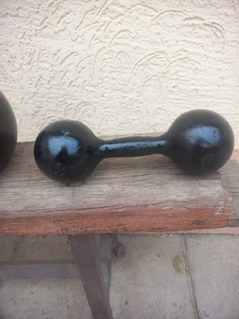 Гантели 8 кг .СССР,литая.