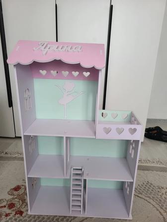 Продам кукольный домик