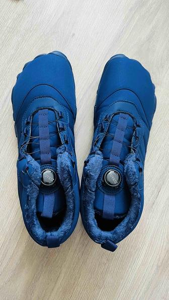 Продам мужские демисезонные ботинки