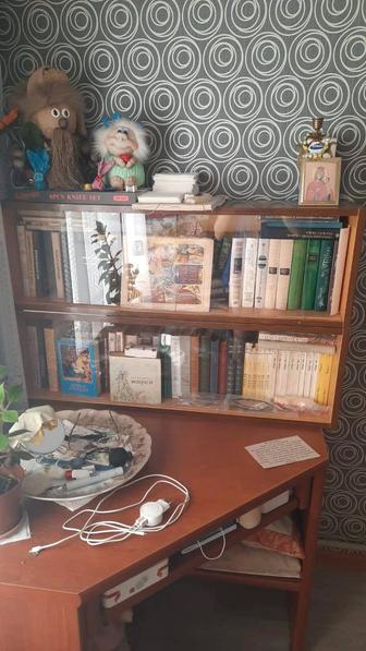 Полки книжные