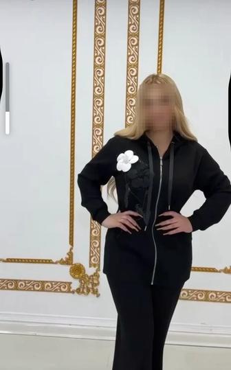 Женские костюмы , куртки, безрукавки