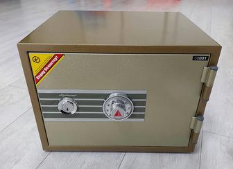 Сейф Diplomat CS001