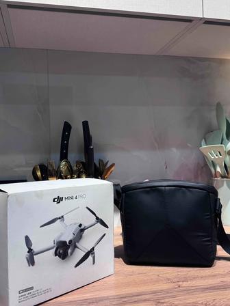 Продам дрон dji mini 4 pro