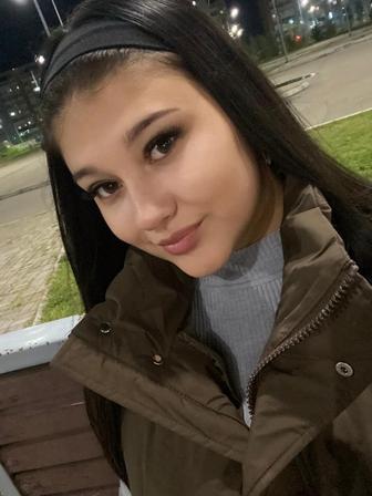 Официант / официантка