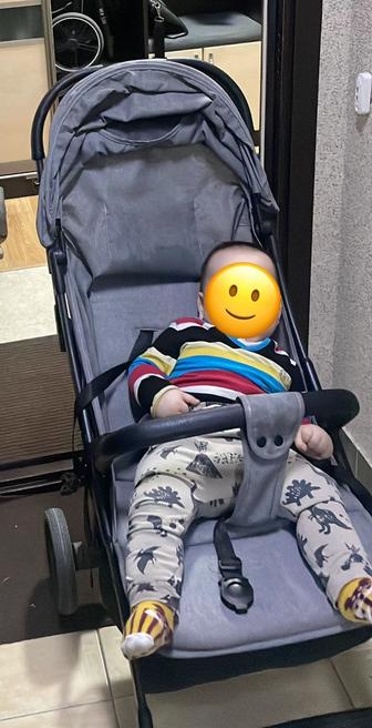 Коляска прогулочная