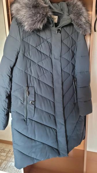 Продам женскую куртку