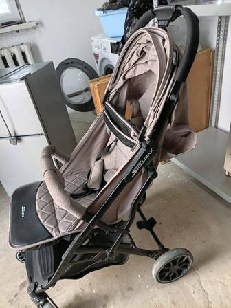 Коляска сатылады. Жағдайы жақсы. Алатын адамға саудасы бар. Қызықтырса, хаб