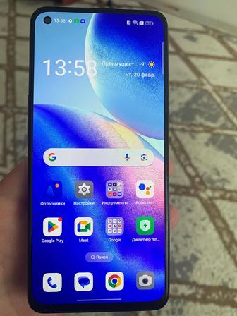 OPPO RENO 5 в хорошем состоянии