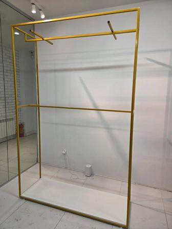 Золотые рейлы для одежды бутик/шоурум (120 и 150 см)