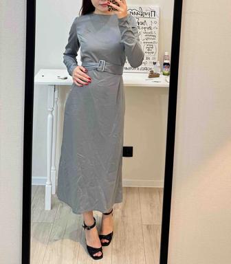 Платье серое шелковое